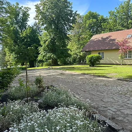 מלון דירות Island 3*