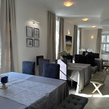 Aparthotel Island 3*