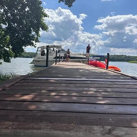 Island מלון דירות