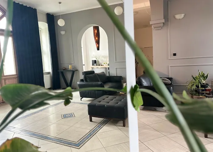 Island 公寓式酒店 3*